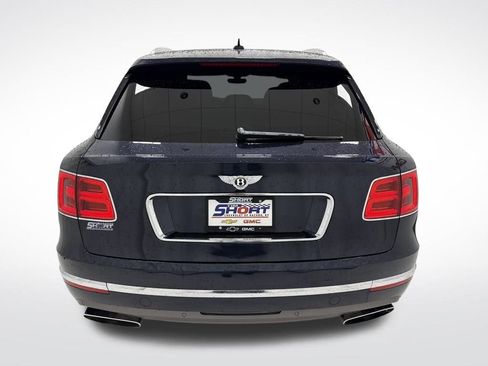 Used 2017 Bentley Bentayga image 6