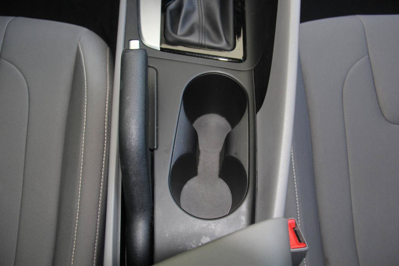 Used 2024 Hyundai Elantra SEL FWD image 27