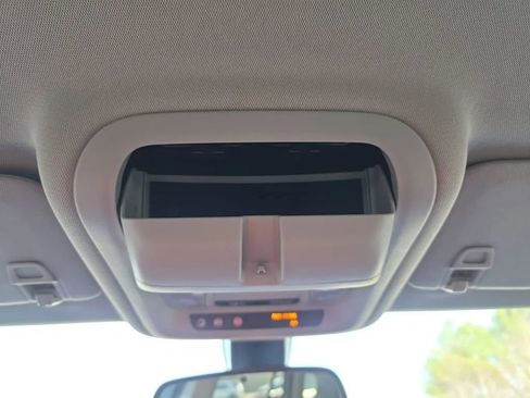 Used 2018 GMC Terrain SLE FWD image 34