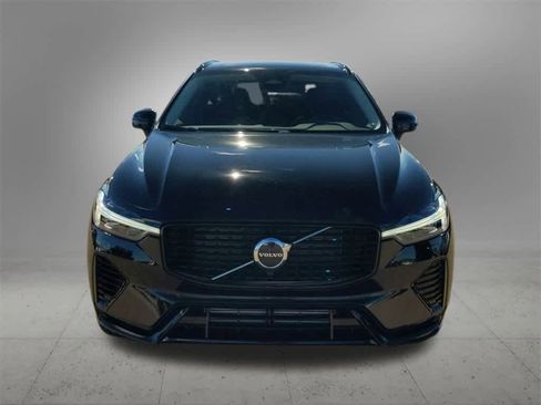 Used 2025 Volvo XC60 T8 Core w/ Protection Package Premier image 9