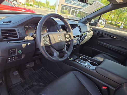 Used 2024 Honda Passport Black Edition image 21
