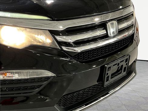 Used 2016 Honda Pilot Touring image 34