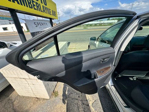 Used 2010 Lexus ES 350 FWD image 13