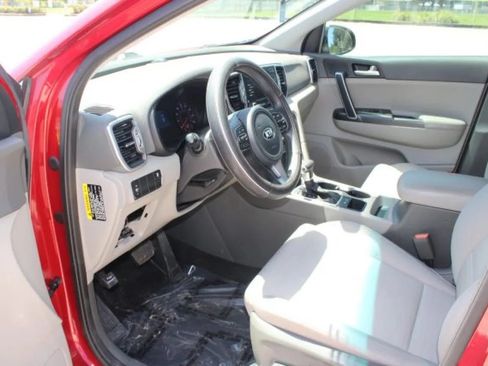 Used 2019 Kia Sportage LX FWD image 9