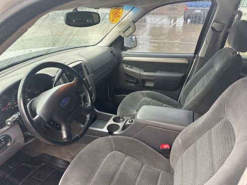 Used 2003 Ford Explorer XLT AWD/4WD image 14