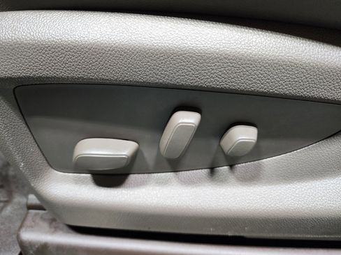 Used 2020 GMC Yukon XL Denali w/ Open Road Package image 17