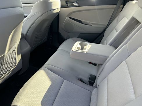 Used 2017 Hyundai Tucson SE FWD image 11