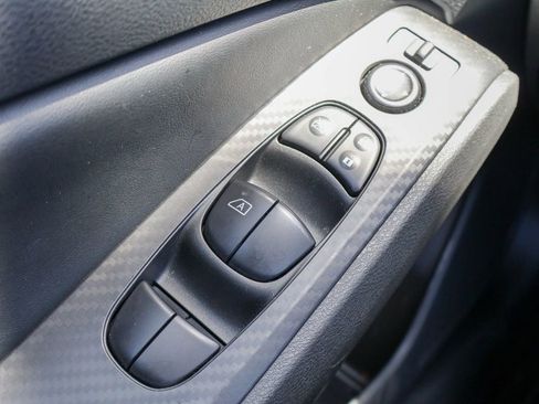 Used 2025 Nissan Altima 2.5 SV image 16