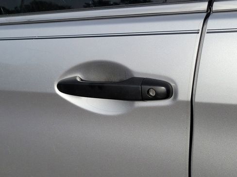 Used 2016 Honda CR-V SE image 9