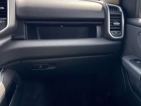 Used 2020 RAM 1500 Big Horn AWD/4WD image 8