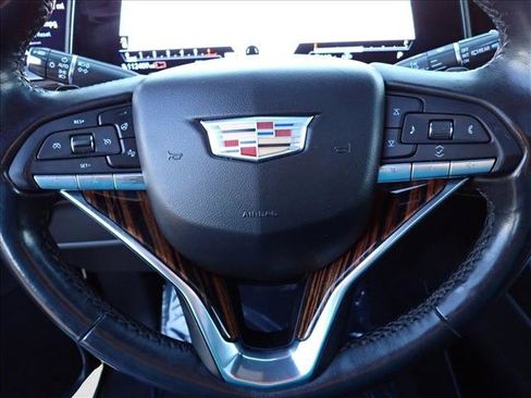 Used 2022 Cadillac Escalade ESV Premium Luxury image 21