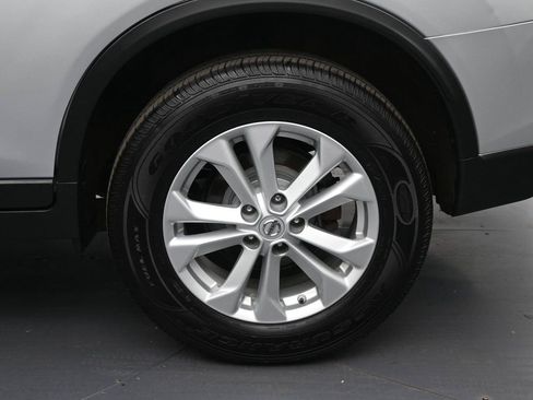 Used 2015 Nissan Rogue SV AWD/4WD image 10