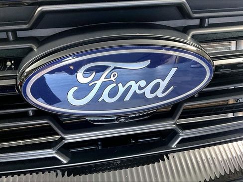 Used 2025 Ford Expedition Active RWD image 31