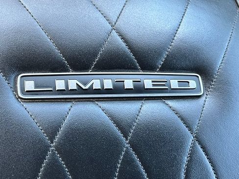 Used 2025 RAM 2500 Limited AWD/4WD image 45
