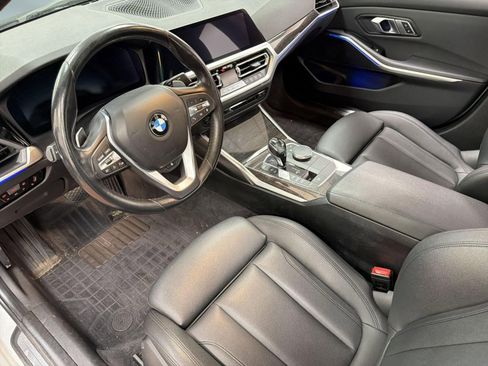 Used 2019 BMW 330i xDrive Sedan w/ Driving Assistance Package image 4
