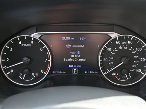 Used 2024 Nissan Altima 2.5 SV FWD image 17