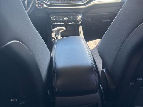 Used 2021 Dodge Durango SXT AWD/4WD image 26