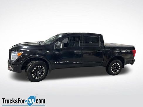 Used 2018 Nissan Titan PRO-4X image 13