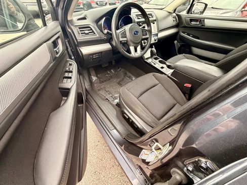 Used 2017 Subaru Legacy 2.5i Premium image 9