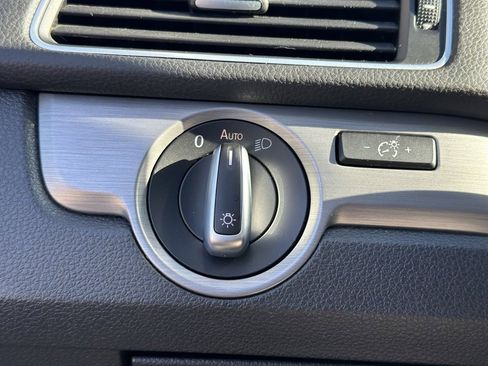 Used 2014 Volkswagen Passat 2.5 SE image 29