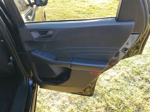 Used 2023 Ford Escape Active image 35