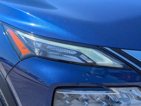 Used 2023 Nissan Rogue SV AWD/4WD image 31