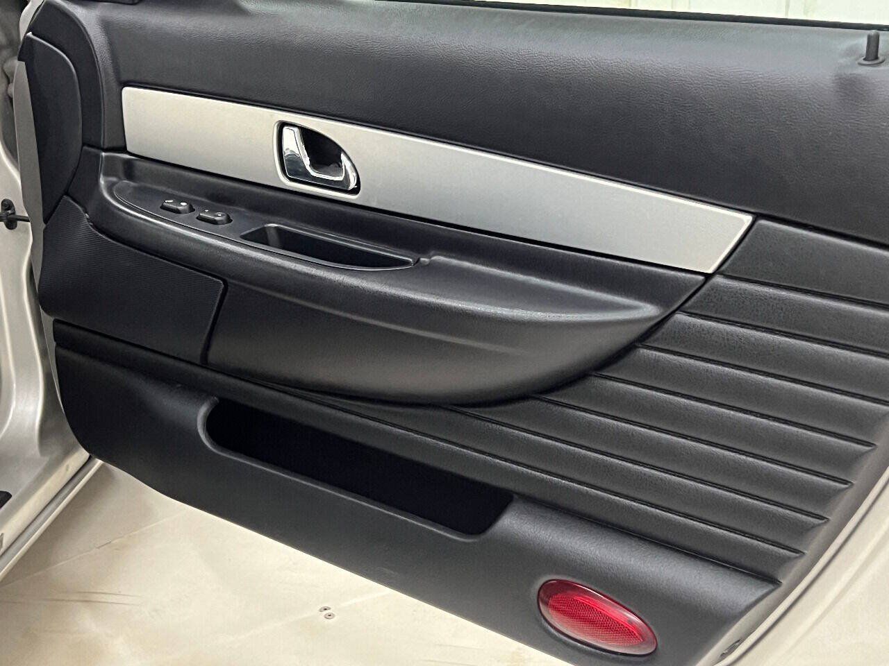 Used 2005 Ford Thunderbird RWD image 60
