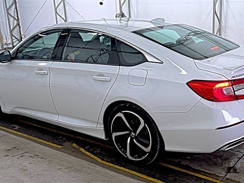 Used 2019 Honda Accord Sport image 6