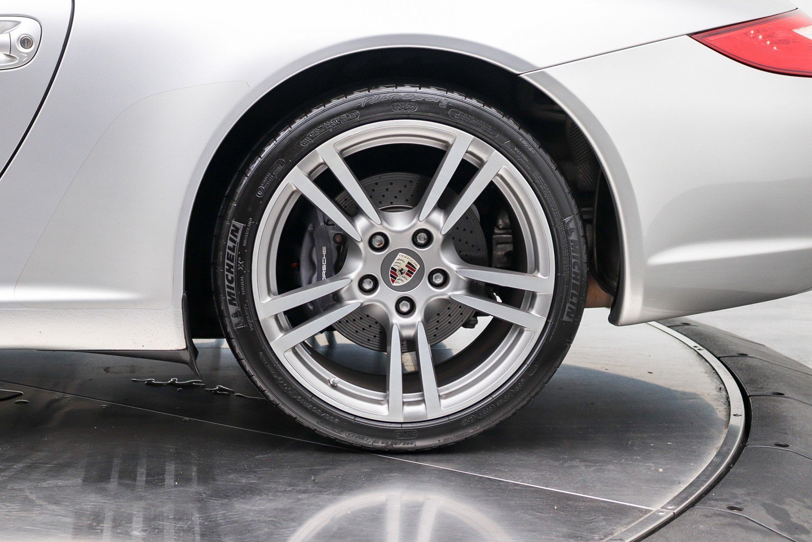 Used 2009 Porsche 911 Carrera RWD image 22
