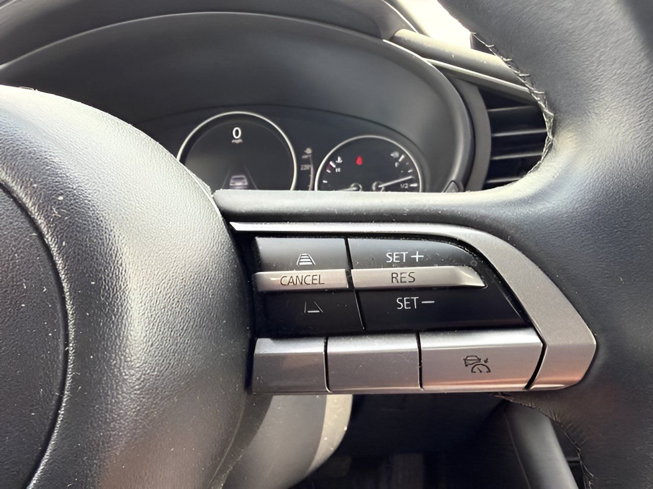 Used 2021 MAZDA MAZDA3 s FWD image 22