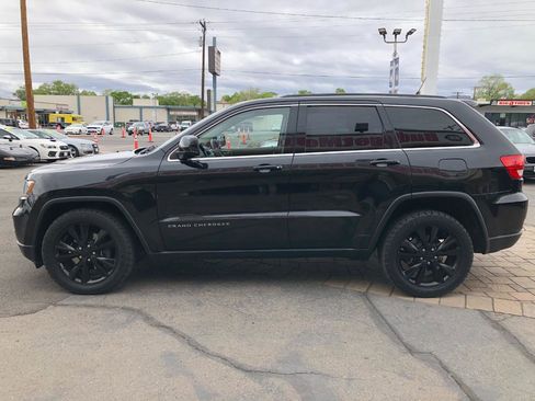 Used 2012 Jeep Grand Cherokee Altitude AWD/4WD image 5