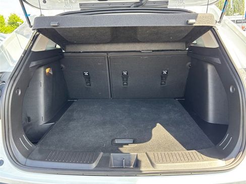 Used 2024 Chevrolet Trax LT w/ Driver Confidence Package image 21