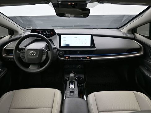 Certified 2024 Toyota Prius XLE image 29