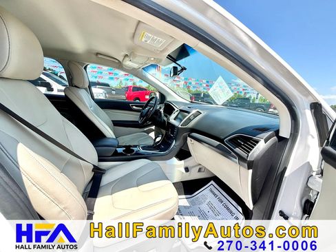 Used 2015 Ford Edge Titanium w/ Technology Package FWD image 29