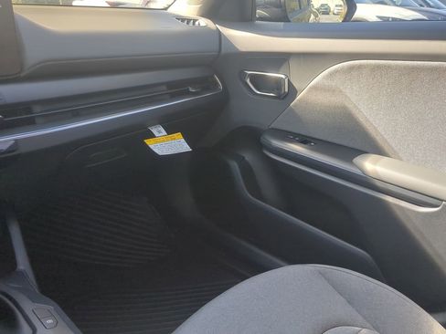 New 2025 Kia K4 EX image 15