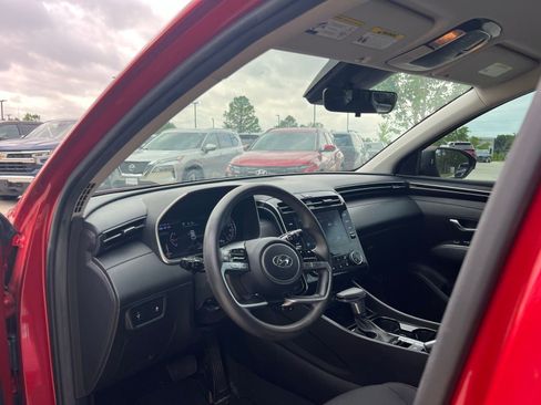 Used 2023 Hyundai Tucson SE image 20