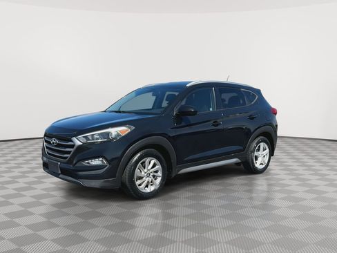 Used 2017 Hyundai Tucson SE image 4
