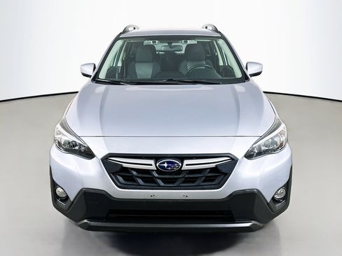 Used 2021 Subaru Crosstrek 2.0i Premium image 2