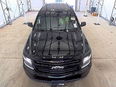 Used 2018 Chevrolet Tahoe Premier AWD/4WD image 2
