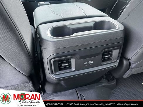 Used 2023 Chevrolet Silverado 1500 RST AWD/4WD image 13