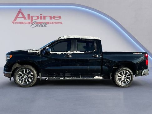 Used 2024 Chevrolet Silverado 1500 LT image 2