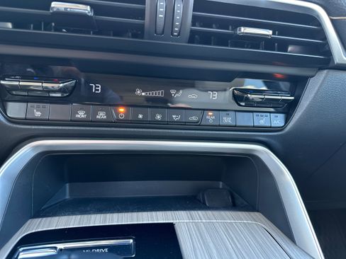 Used 2024 MAZDA CX-90 Plug-In Hybrid w/ Preferred image 31