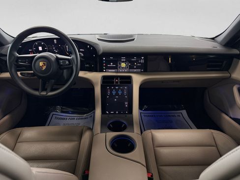 Used 2022 Porsche Taycan image 17