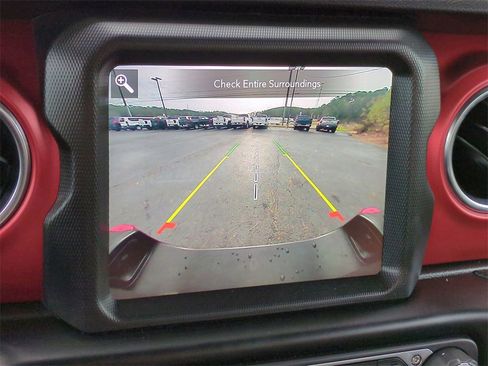 Used 2022 Jeep Gladiator Rubicon w/ Cold Weather Group image 20