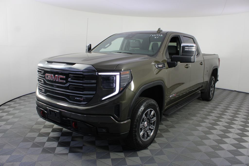 Used 2024 GMC Sierra 1500 AT4 w/ Technology Package AWD/4WD image 27