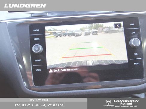 Used 2024 Volkswagen Tiguan SEL R-Line AWD/4WD image 28