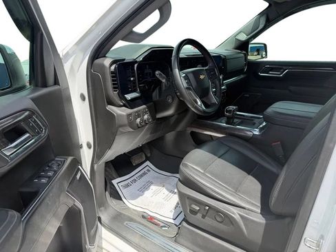 Used 2023 Chevrolet Silverado 1500 LTZ AWD/4WD image 11
