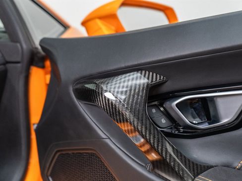 Used 2017 Lamborghini Huracan LP 610-4 AWD/4WD image 46