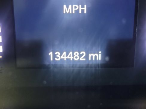 Used 2020 Jeep Cherokee Latitude Plus w/ Cold Weather Group AWD/4WD image 19