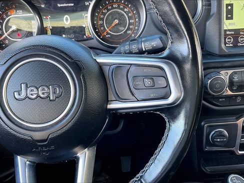 Certified 2022 Jeep Wrangler Unlimited Sahara w/ Cold Weather Group AWD/4WD image 17